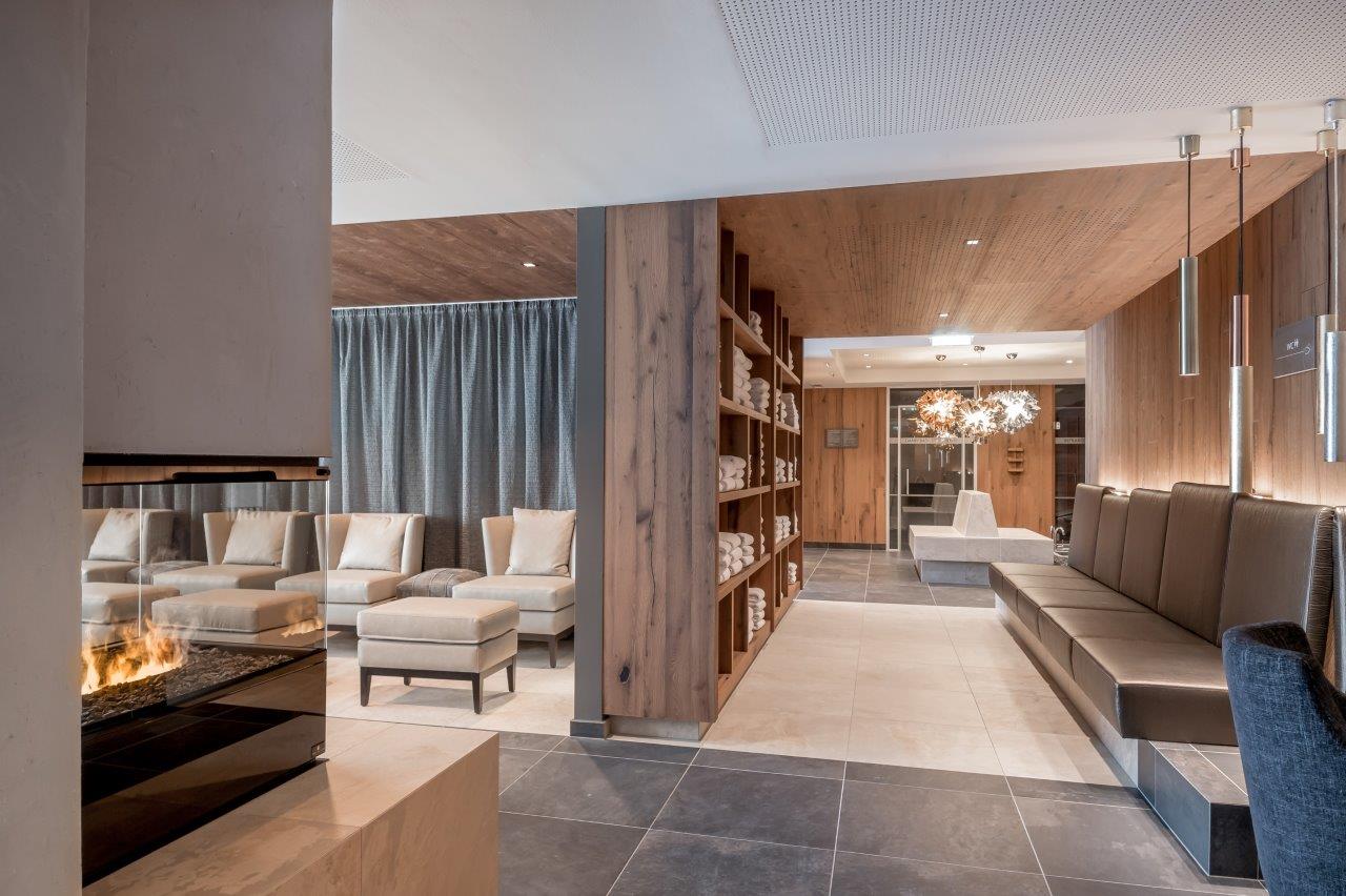 Wellness Area (Naked Zone) - Picture of Hotel Silberhorn 